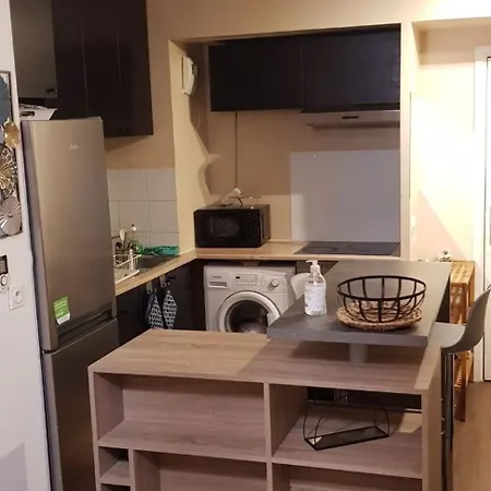 Apartment Apparemment Cosy Avec Parking Exterieur Gratuit